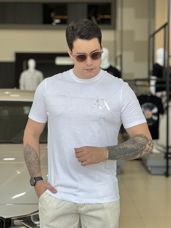 Camiseta Armani Exchange Estampa Frontal Masculino